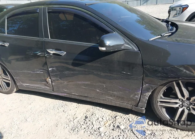 JH4CU2E62AC011381: 40338628