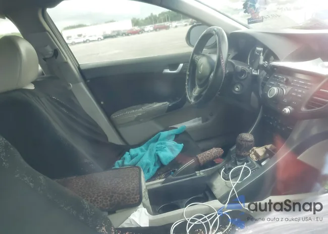 JH4CU2F63BC002088: 40340265