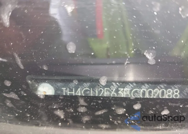 JH4CU2F63BC002088: 40340265