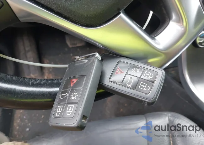 YV1622FS5C2093366: 40341544