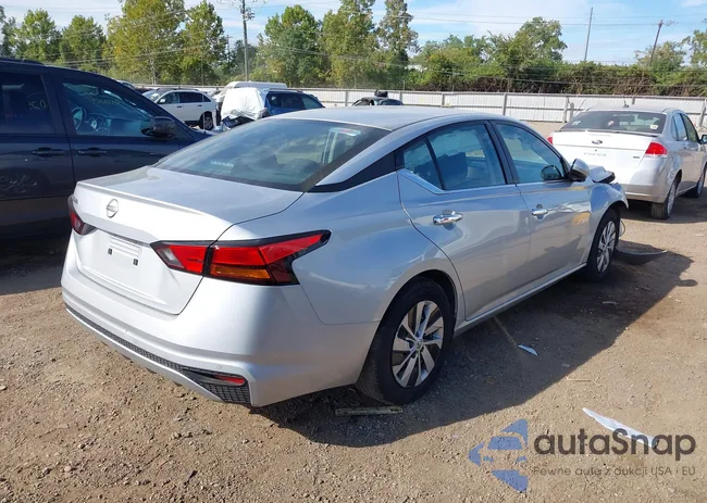 1N4BL4BV7PN369568: 40341696