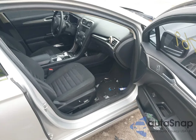 3FA6P0LUXHR223698: 40342769