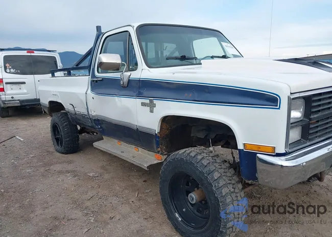 1G8EK16L2EF146812: 40344407