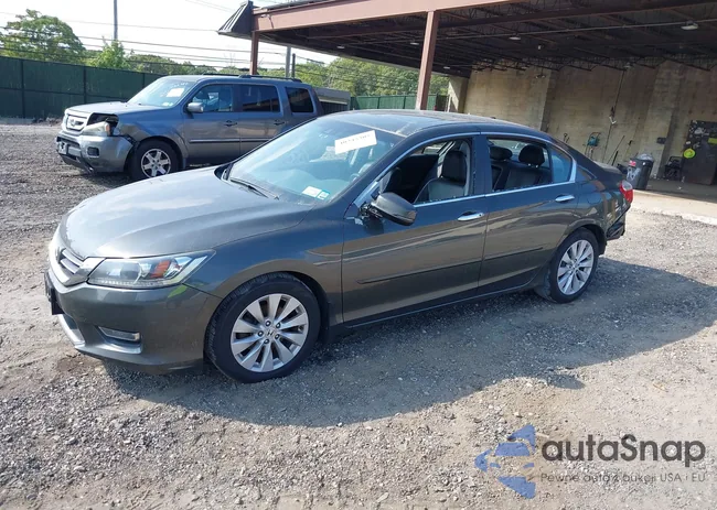 1HGCR2F86DA083267: 40345305