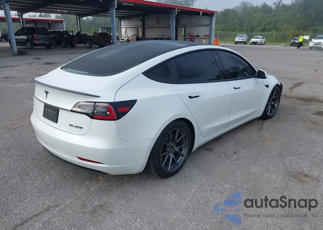 5YJ3E1EB7MF903400: 40347603