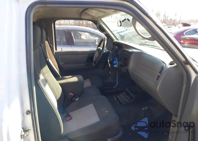 1FTYR10D89PA65281: 40347819