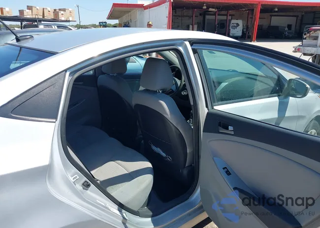 KMHCT4AE8HU193522: 40351176