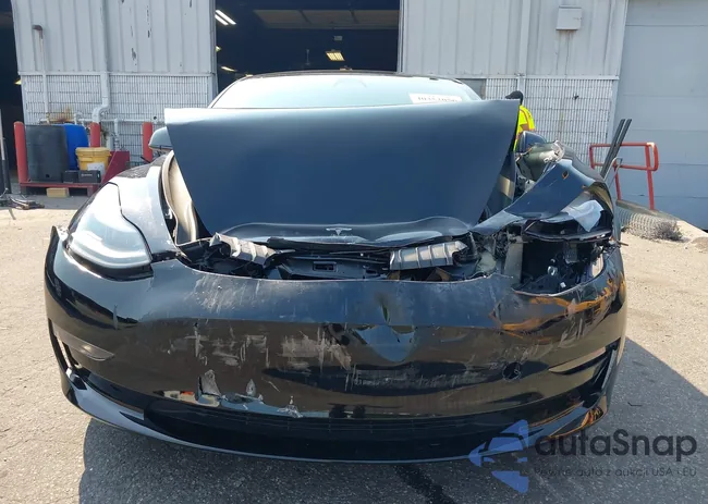 5YJ3E1EA7PF459494: 40352056