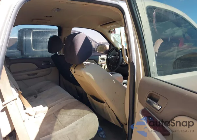 1GNFC23099R133655: 40352153