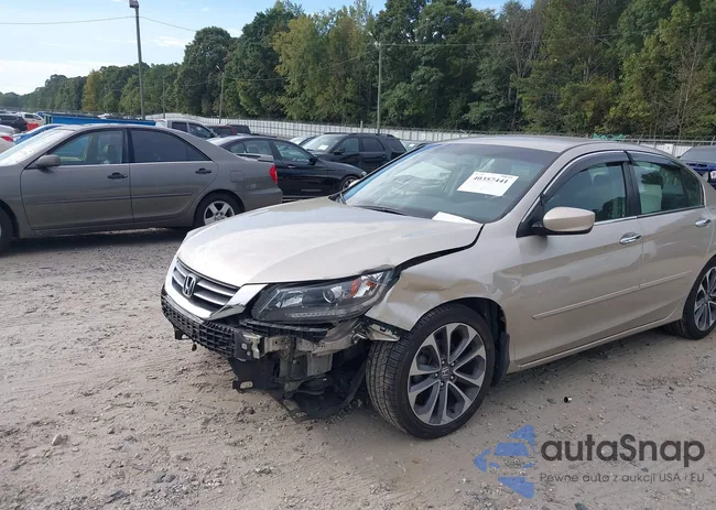 1HGCR2F56FA118365: 40357441