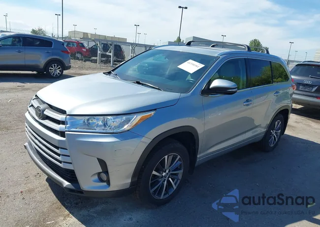 5TDJZRFH2HS521211: 40358981