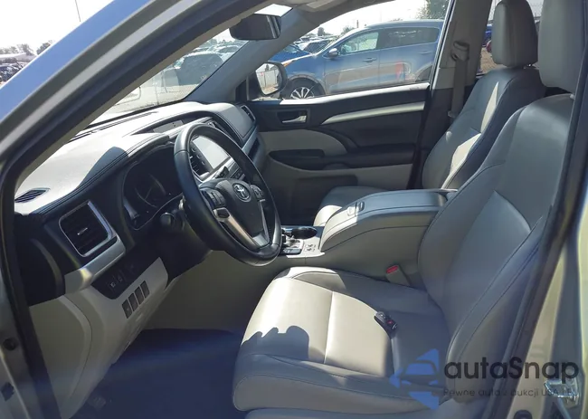 5TDJZRFH2HS521211: 40358981