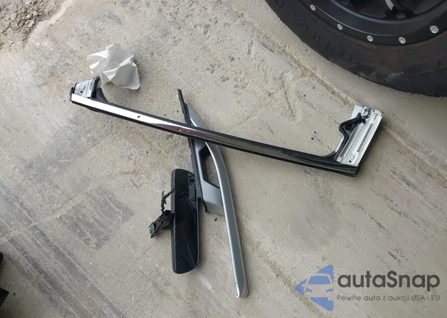 JF2SKARC0PH437757: 40359419