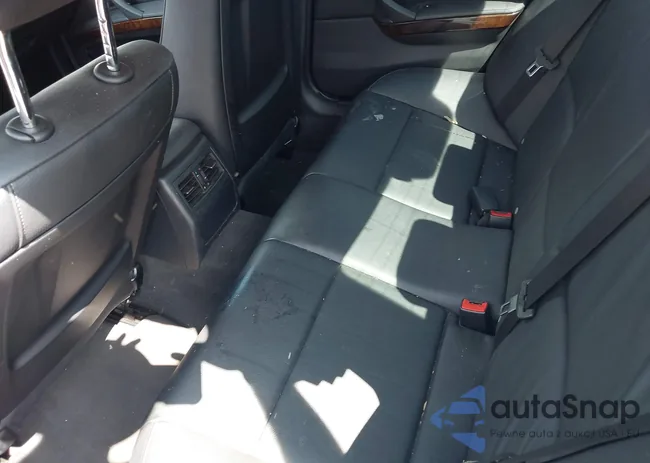 WBAPH5G59BNM77311: 40360904