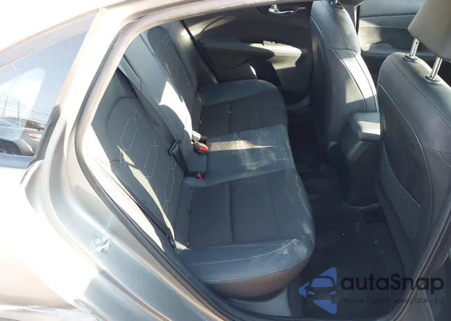 3KPF54AD7RE736815: 40366272