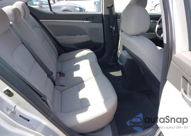 5NPD84LF6KH412849: 40366300