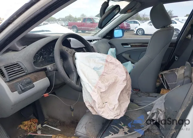 WBAEV334X2KL75521: 40368232