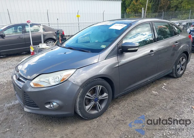 1FADP3F29EL338676: 40370980