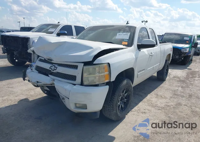 1GCSKSE38AZ183064: 40371096