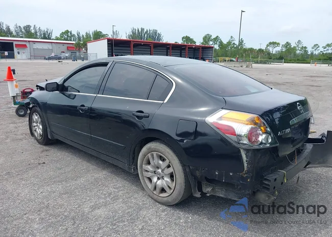 1N4AL21E39N499528: 40370685