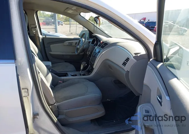 1GNKVGED3BJ362889: 40372053