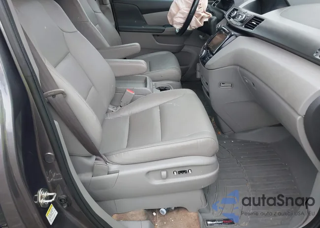 5FNRL5H65FB130550: 40372286