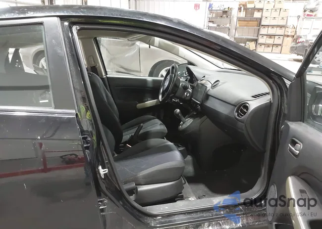 JM1DE1KZ0C0147539: 40372363