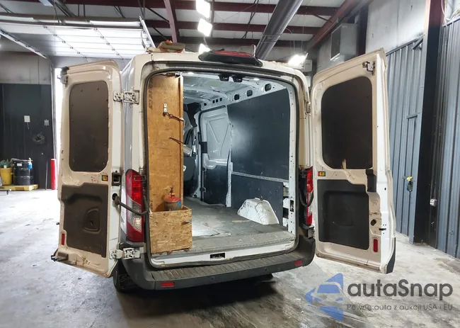 1FTYR2DM2JKA73863: 40373150