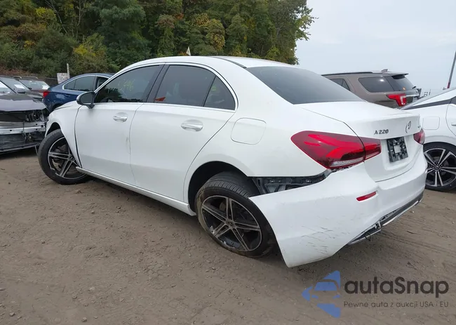 WDD3G4FB0KW032008: 40373446