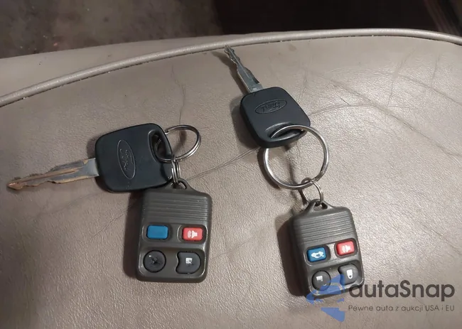 2FAFP74WX1X145195: 40372507