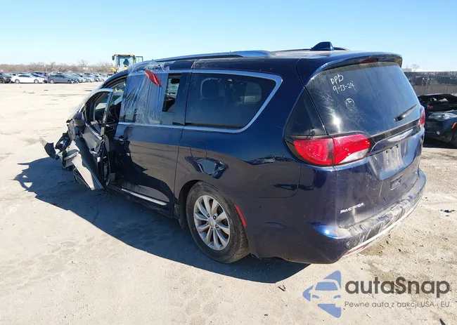 2C4RC1BG7KR560105: 40374120