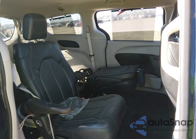 2C4RC1BG7KR560105: 40374120