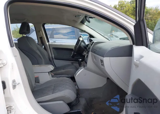 1B3HB48B87D520834: 40375120