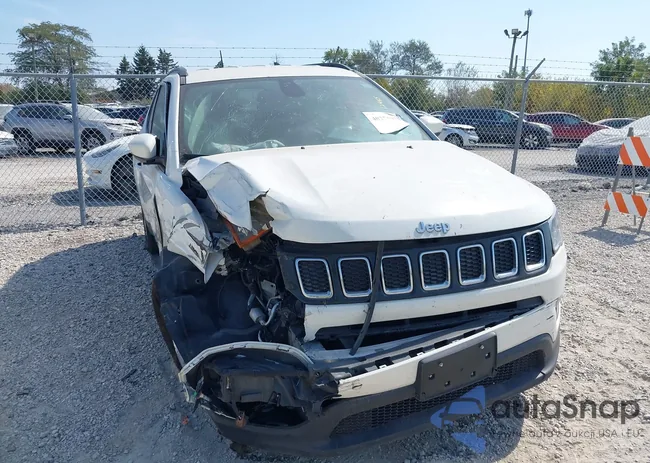 3C4NJCBB4JT330800: 40375938