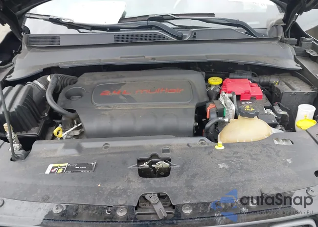 3C4NJDDB9KT799420: 40375572