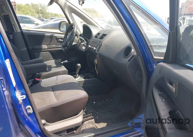 JS2YC5A37D6100542: 40375579