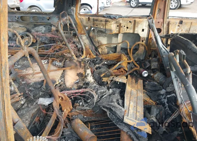 5LMFU28R63LJ42216: 40375587