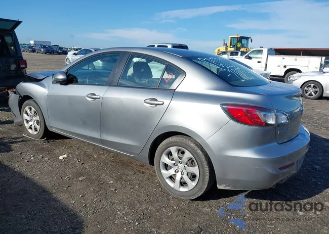 JM1BL1UF2C1629522: 40377963