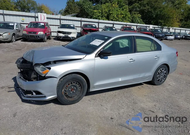 3VW2K7AJ5FM404207: 40378056