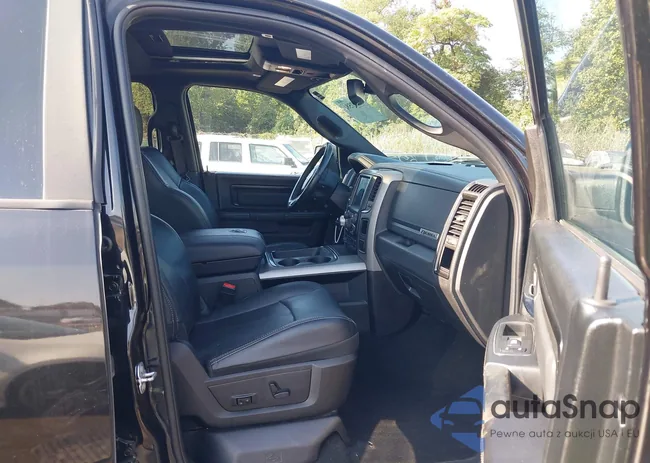 1C6RR7YT4JS204186: 40377581