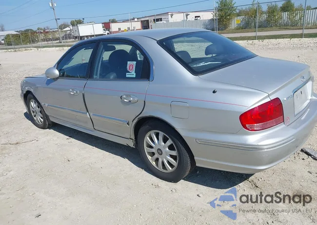 KMHWF35H45A150165: 40378503