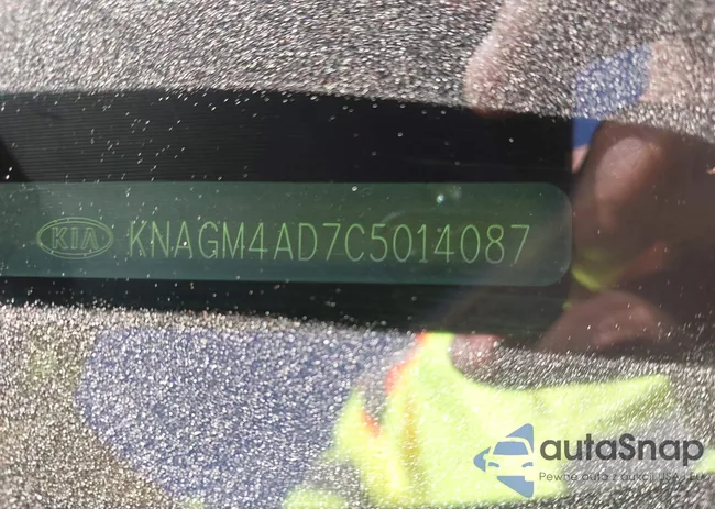 KNAGM4AD7C5014087: 40379867