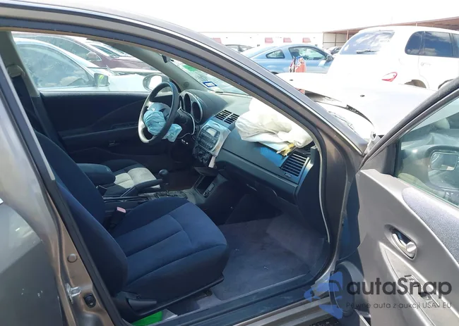 1N4AL11D44C174165: 40379892