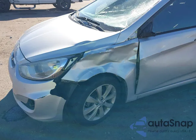 KMHCU5AE1DU065099: 40380102