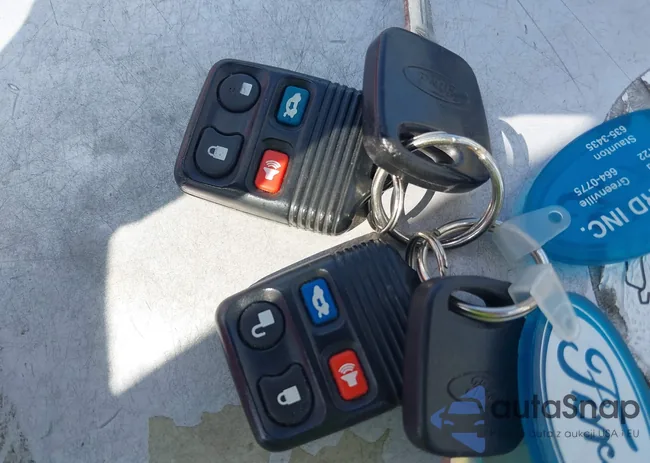 1FAFP34N35W229019: 40380153