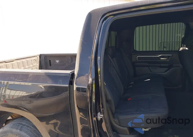 1C6RREFG4NN253600: 40380284