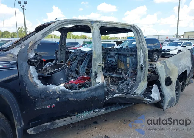 1GTUUEE87RZ101787: 40381954