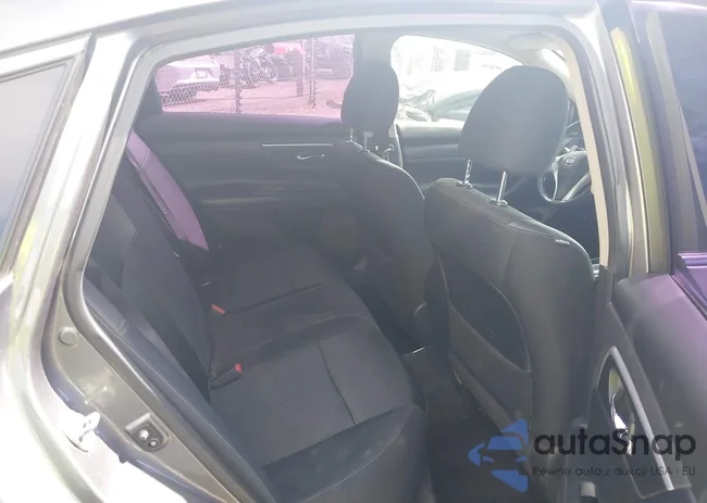 1N4AL3AP3HC260823: 40383098