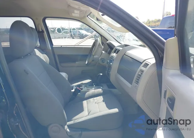 1FMCU0D74AKA72068: 40382563