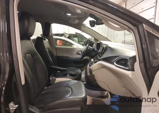 2C4RC1BG5JR263672: 40384065